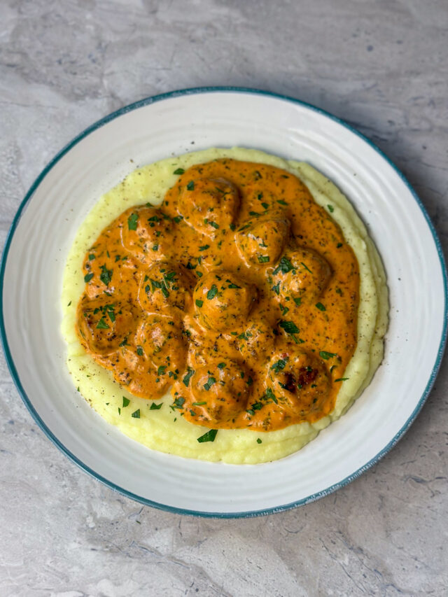 Homemade Meatballs - SO CREAMY!