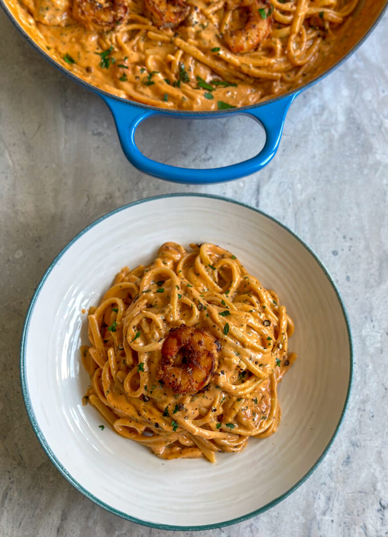 Easy Creamy Shrimp Linguine Recipe (with Garlic) - Maja's Recipes