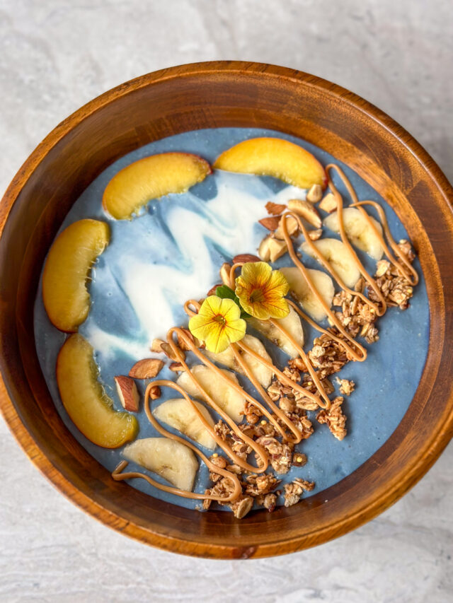 Protein-Packed Blue Vanilla Bowl – Breakfast Bliss!
