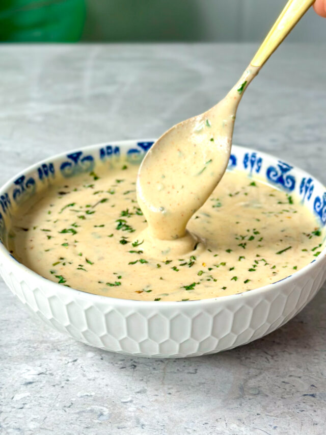 Homemade Mayonnaise – Quick, Easy & Creamy!