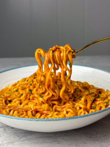 cropped-buldak-ramen.jpg