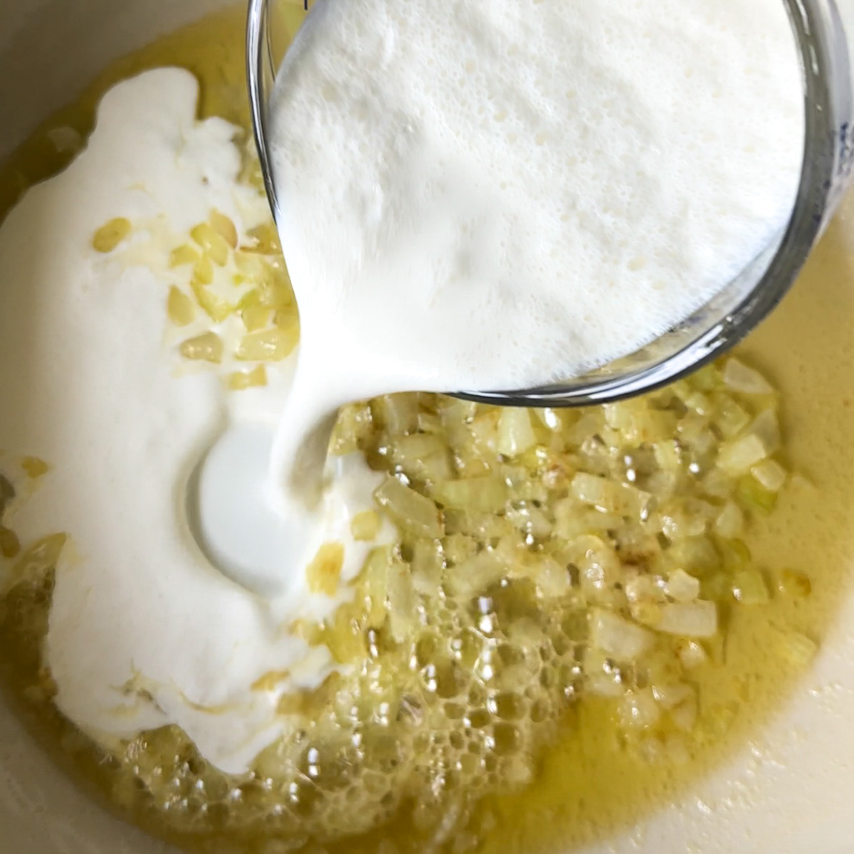 Add cream & spinach, let it thicken.