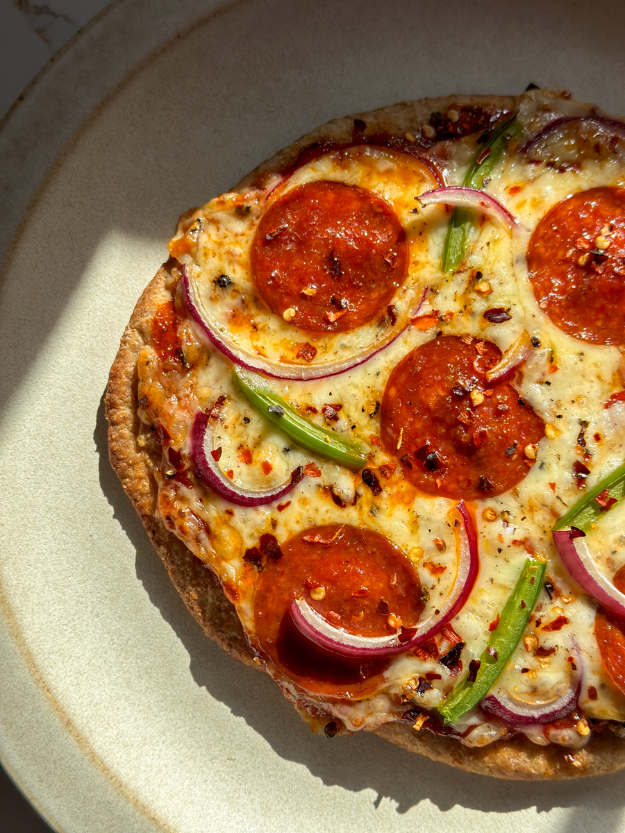 air fryer naan bread pizza
