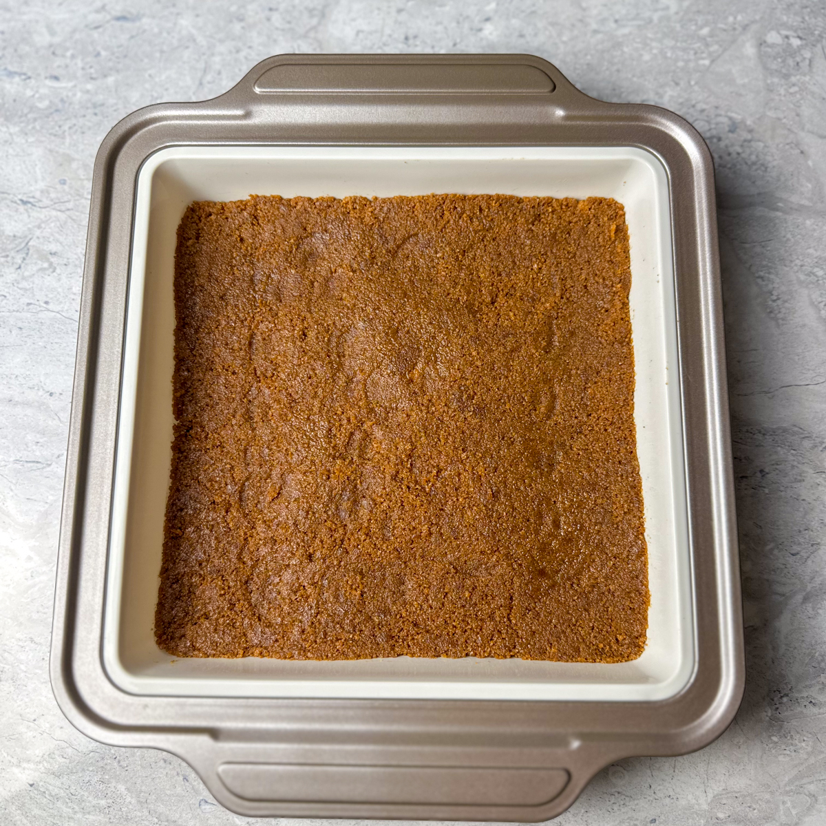 graham cracker crust

