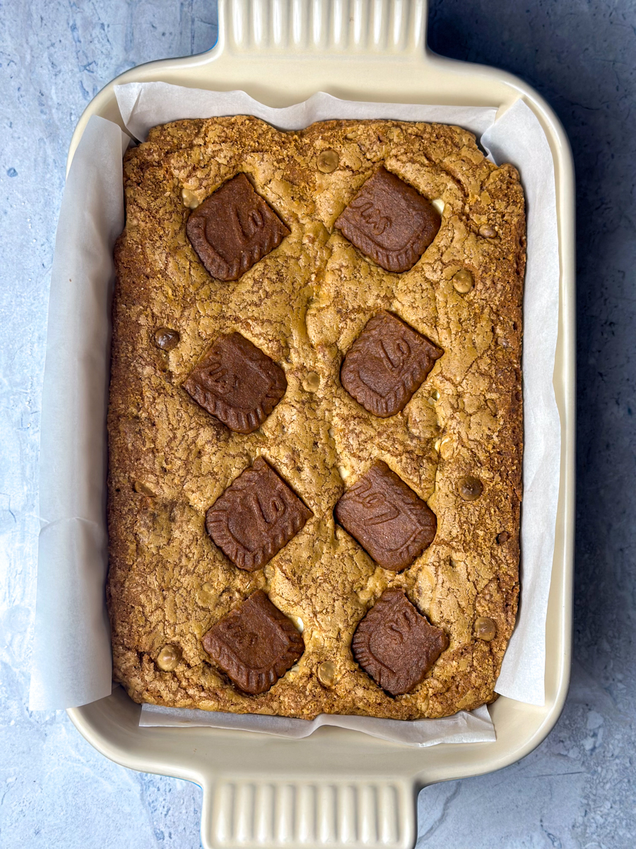 easy biscoff blondies