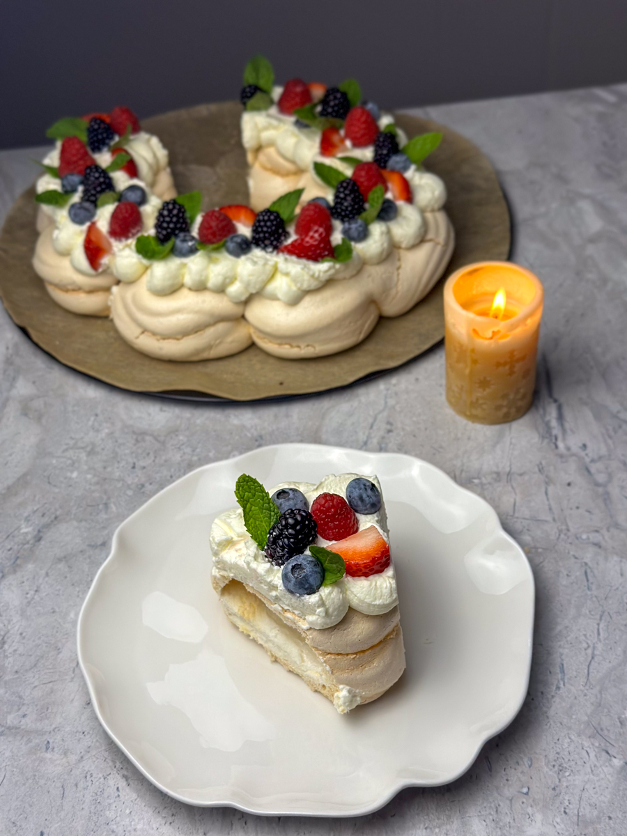 pavlova christmas wreath