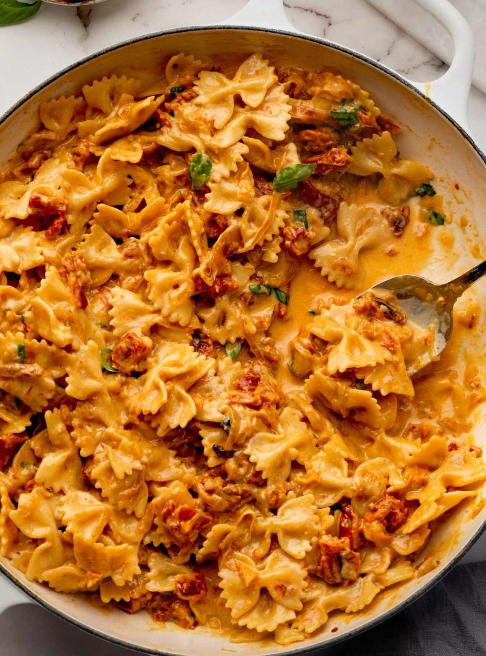 caramelized onion pasta