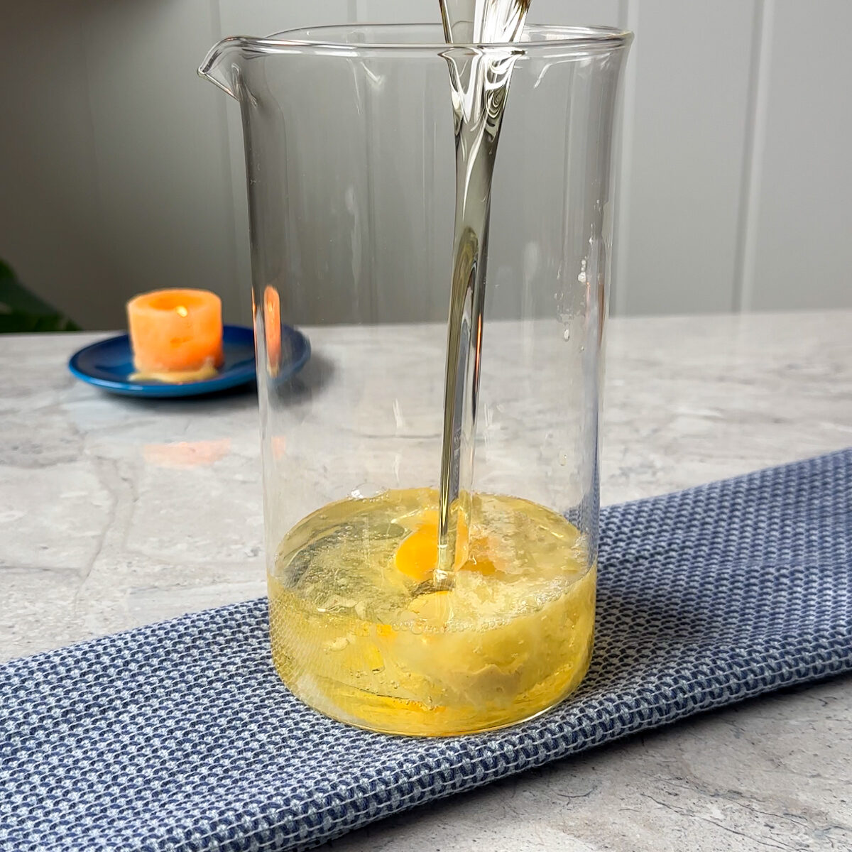 Add all ingredients to a jar!