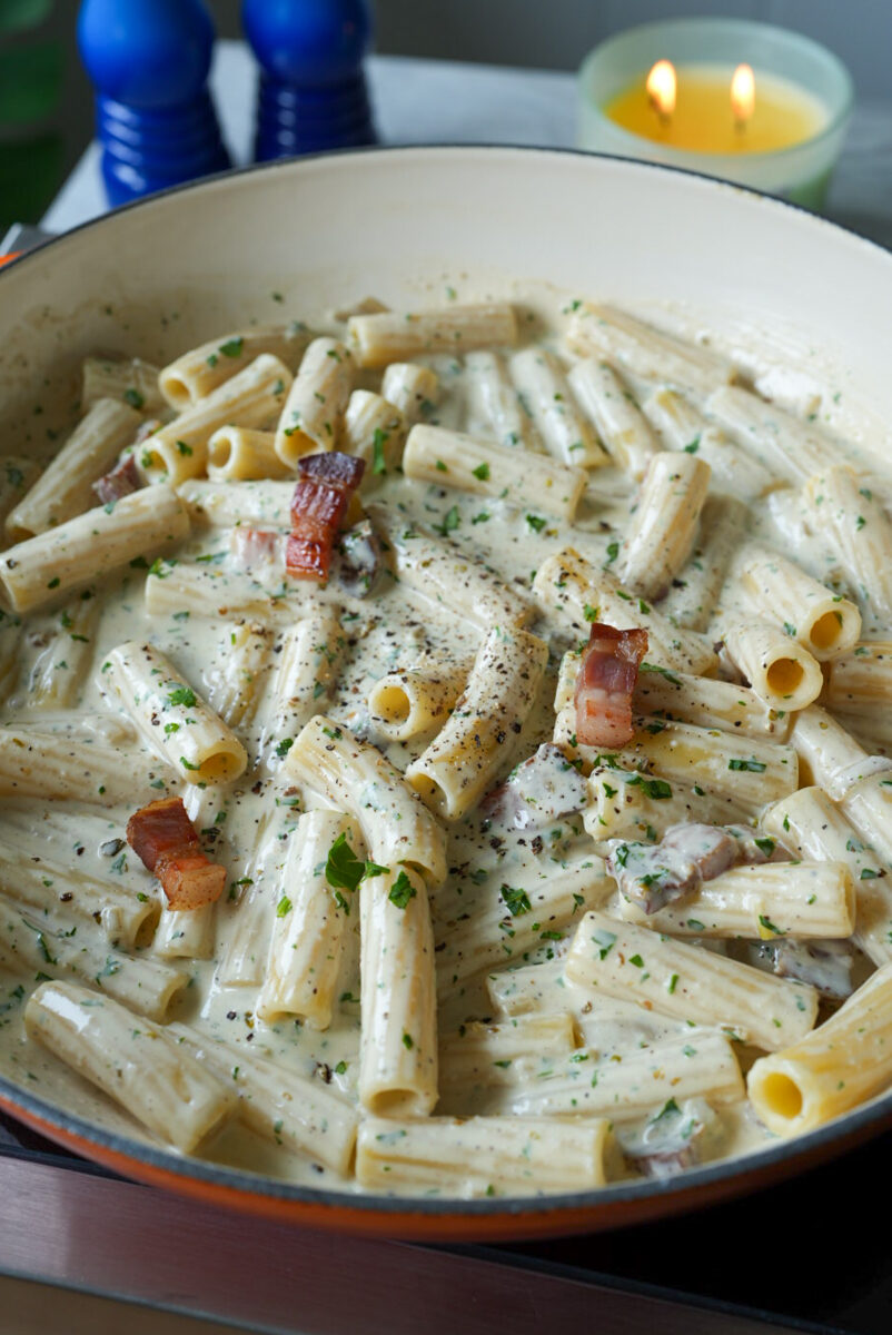 bacon and creamy pasta