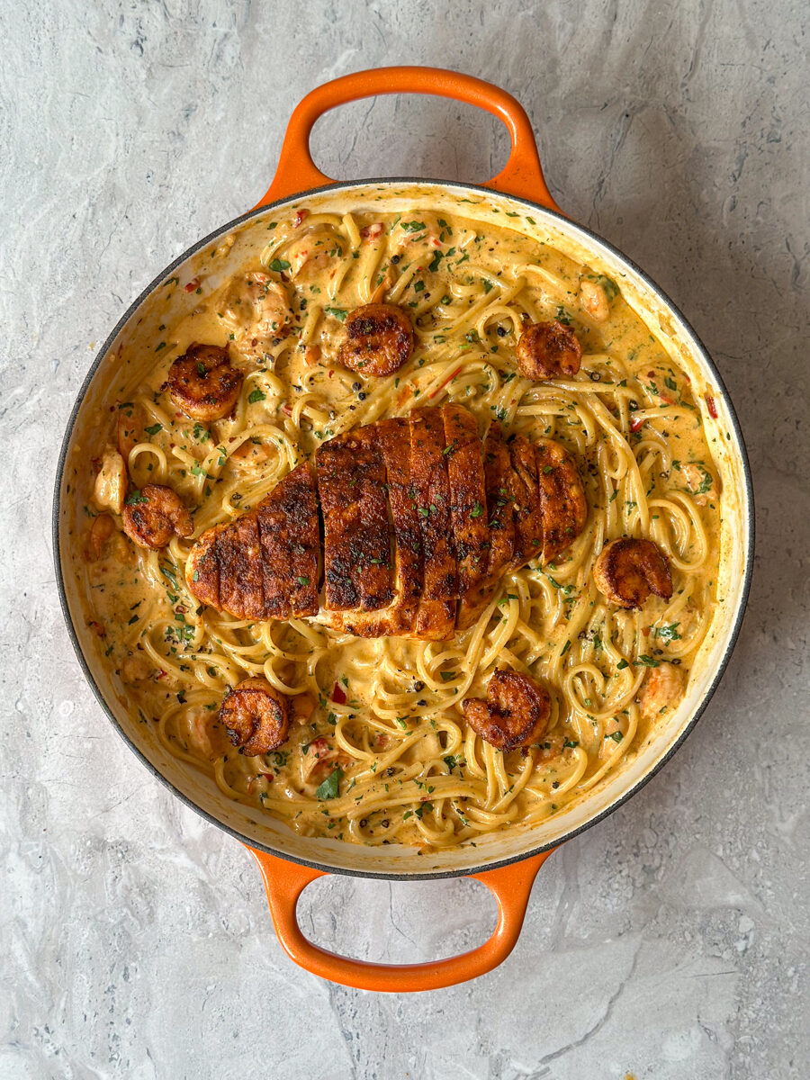 Alfredo pasta with chicken and shrimp