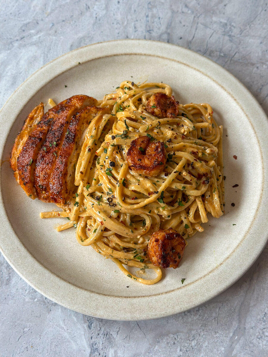 Alfredo pasta with chicken and shrimp