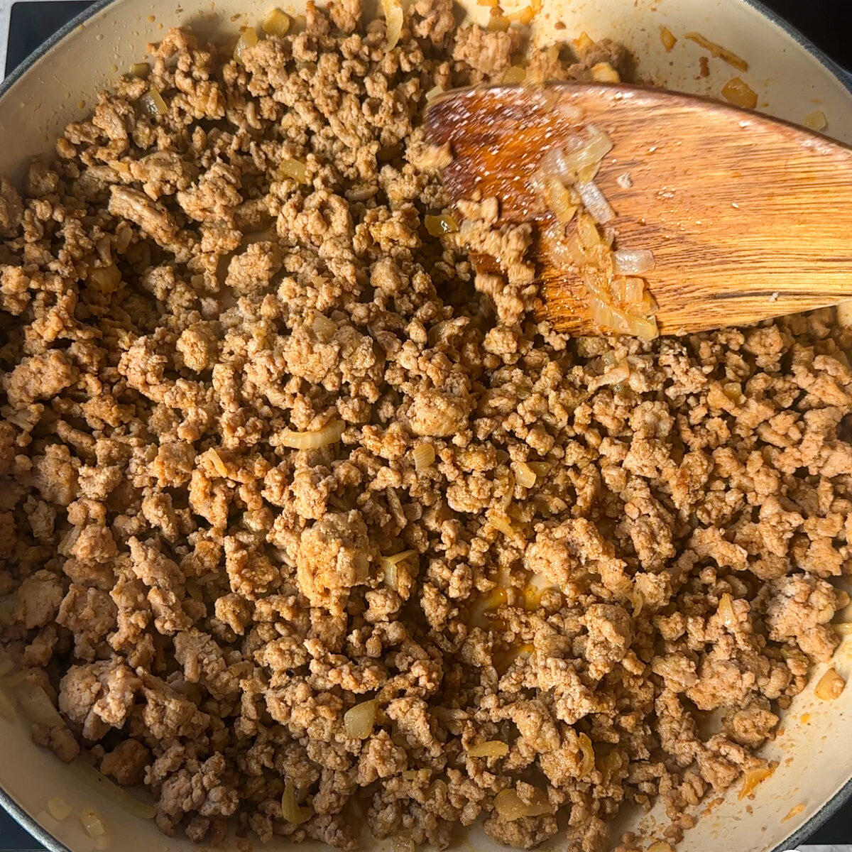 Saute the ground turkey & onion until fully cooked & caramelized!