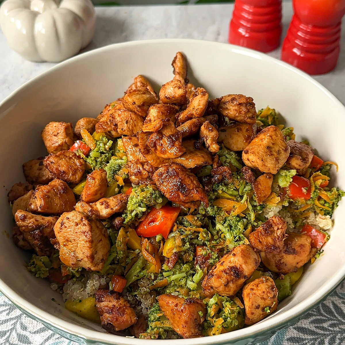 Mix all ingredients together for the chicken quinoa bowl!