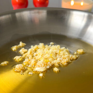Quick & Easy Spicy Garlic Noodles Recipe (with Chili Oil) - Maja's Recipes