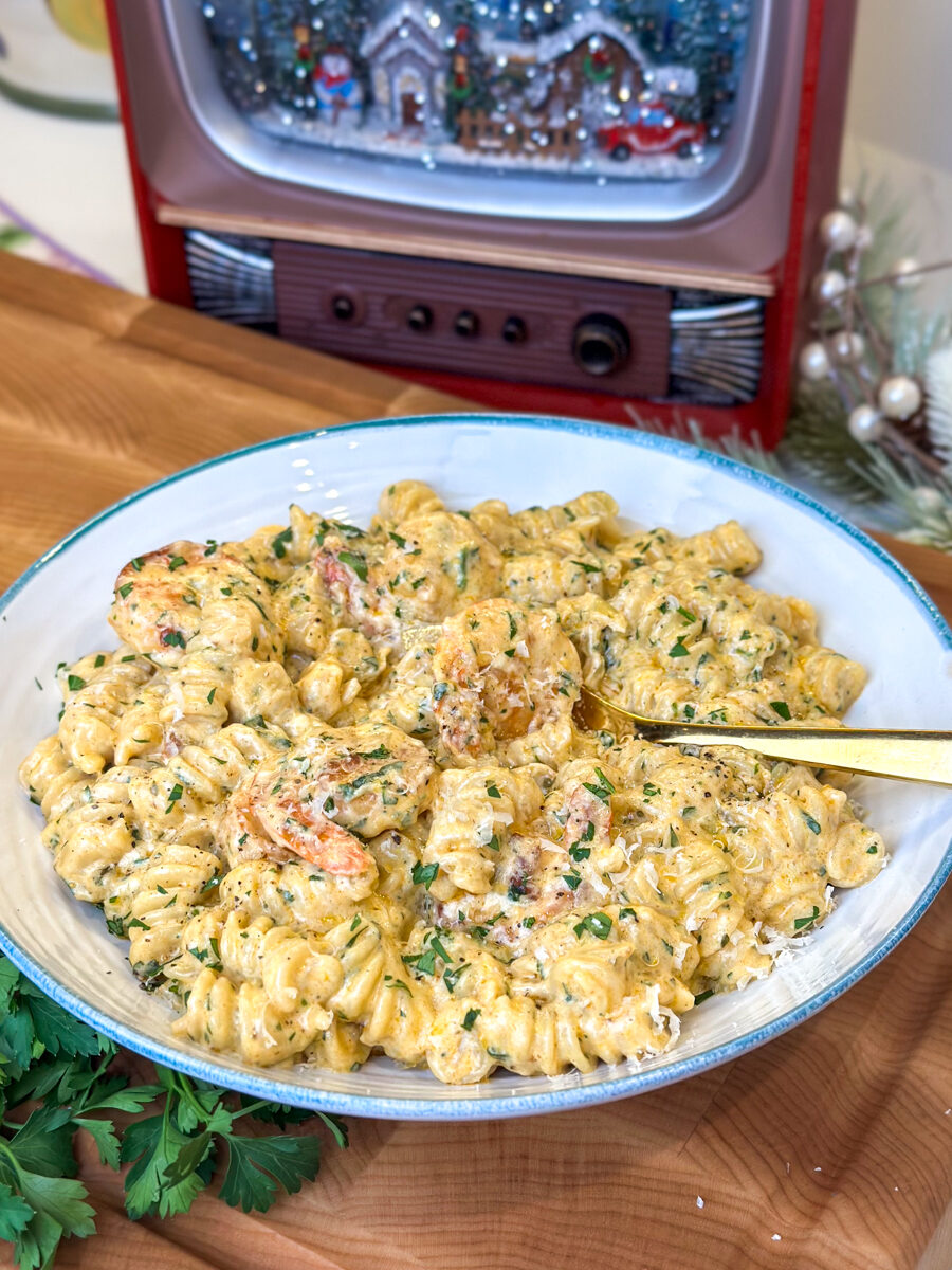 Creamy Garlic Butter Shrimp Pasta