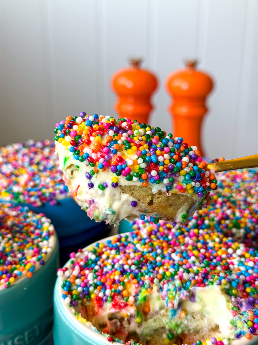 dot cakes