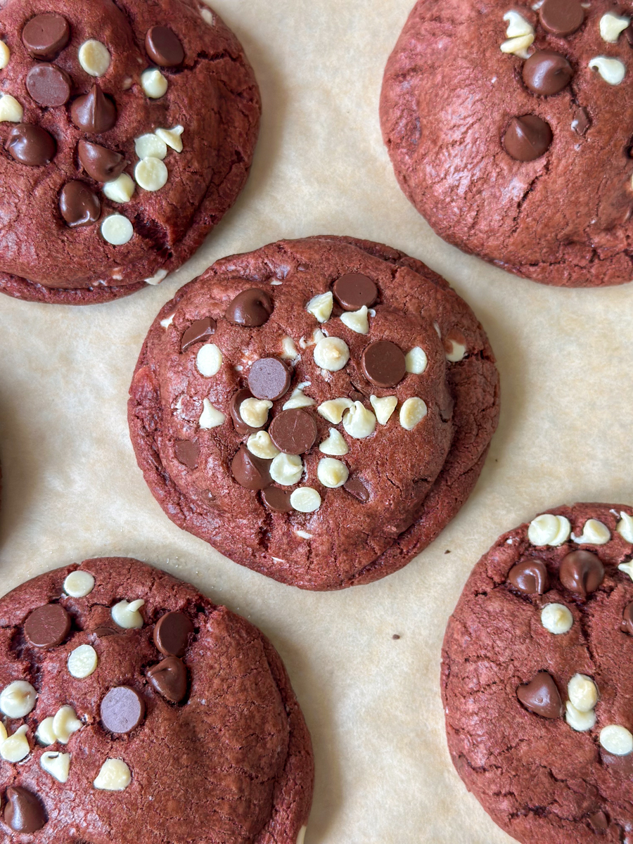 red velvet cookies