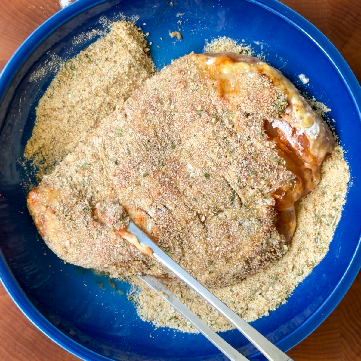 Coat the chicken cutlets in flour, egg & Italian breadcrumbs!