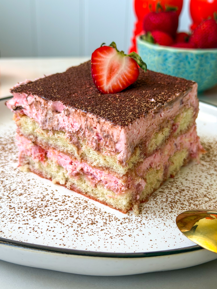 strawberry tiramisu