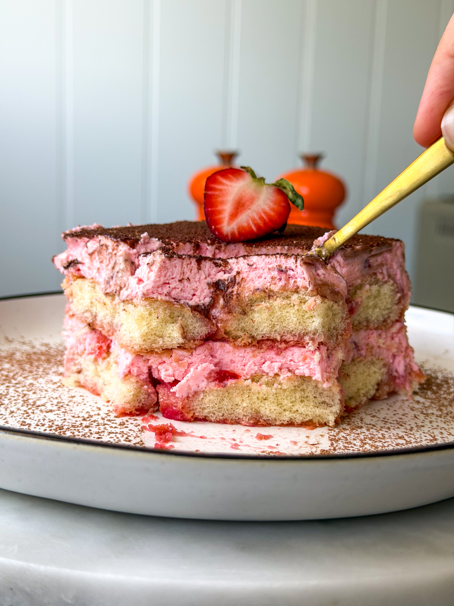 strawberry tiramisu
